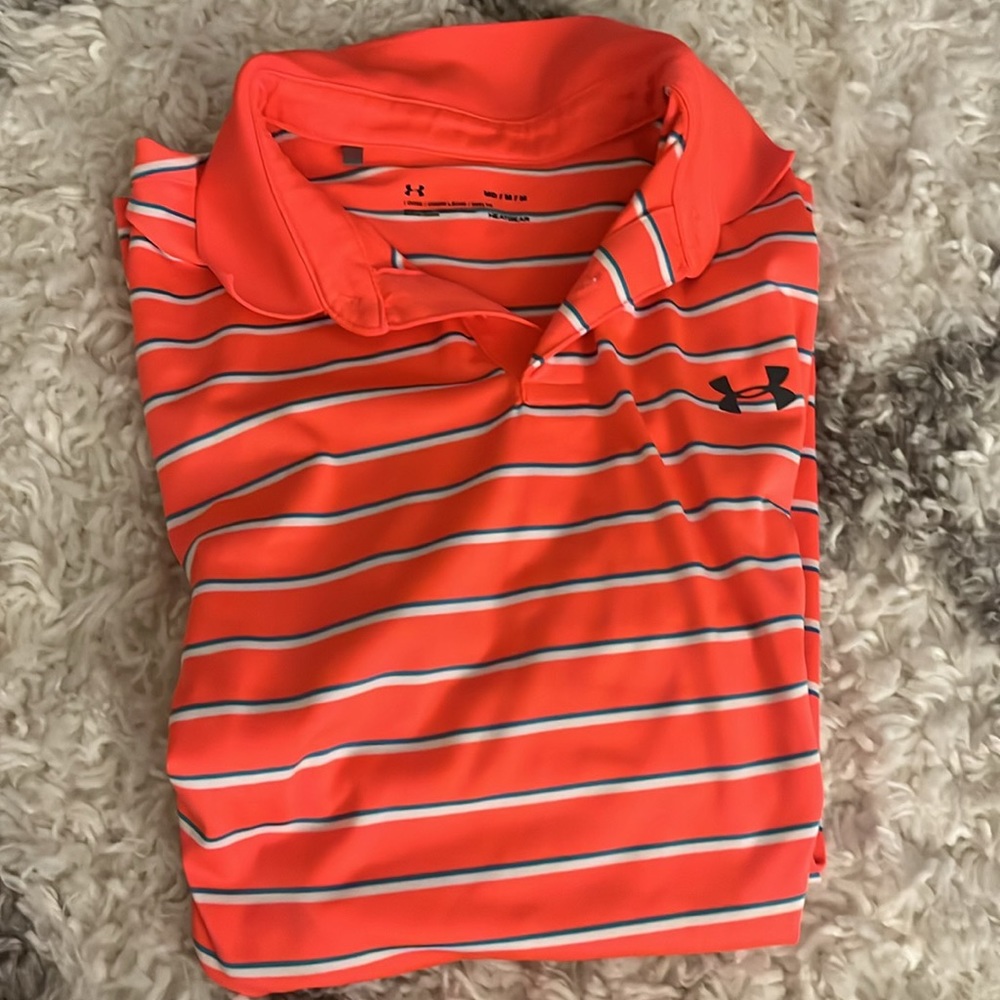 3 short sleeve Under Armour shirts - Picture 3 of 4
